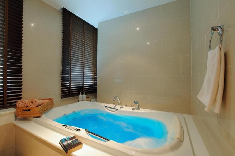 Kalim Beach Place Patong Habitación foto