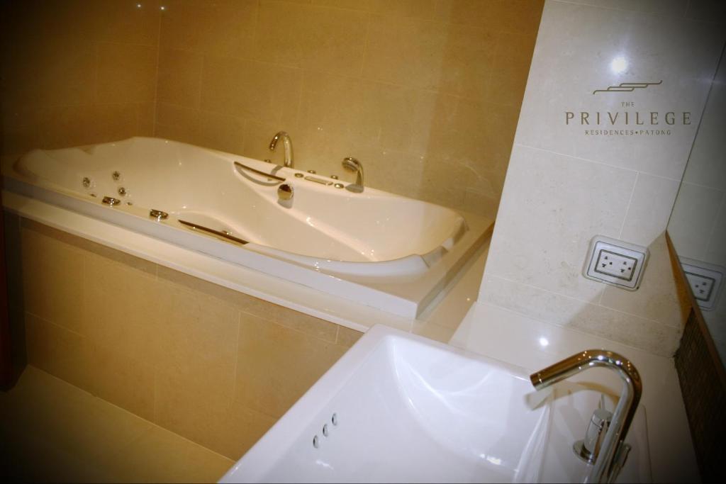Kalim Beach Place Patong Habitación foto